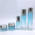 Vlastita robna marka Sky Blue Gradient Push Down Essence Bottle Cream bočica s visokokvalitetnom prilagođenom